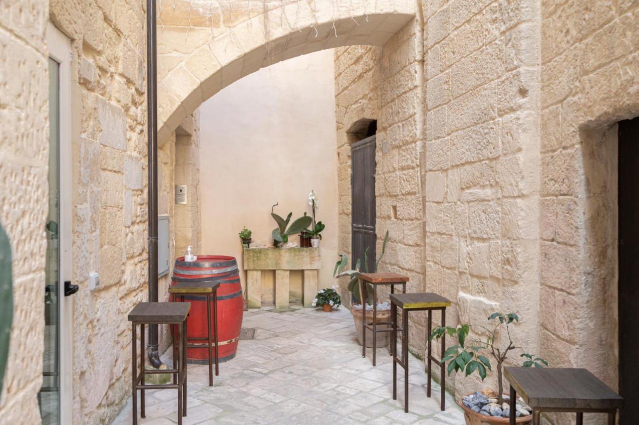 Bed and Breakfast Casa Mamma Elvira Lecce Exterior foto