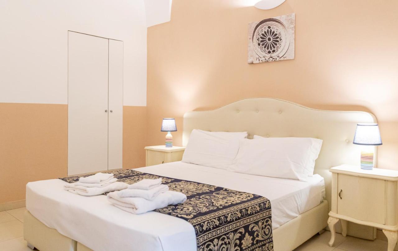 Bed and Breakfast Casa Mamma Elvira Lecce Exterior foto